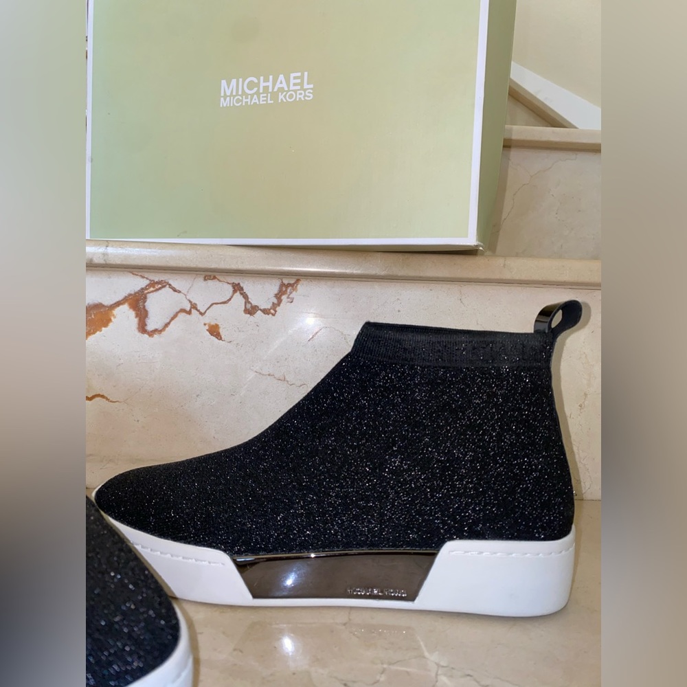 Michael kors GROVER SLIP ON METALLIC STRETCH FABRIC black/ gold size 9.5 women - Picture 4 of 7